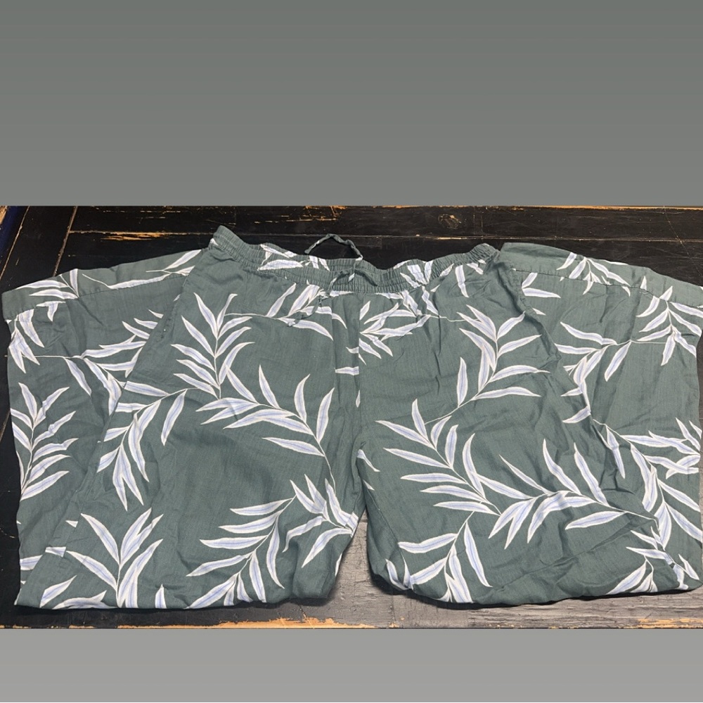 Green Leaf Print Pants